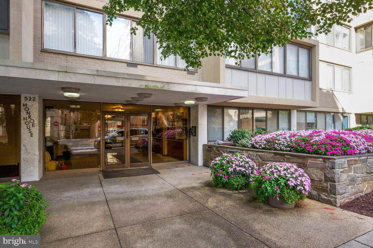 522 21ST Street - Photo 1