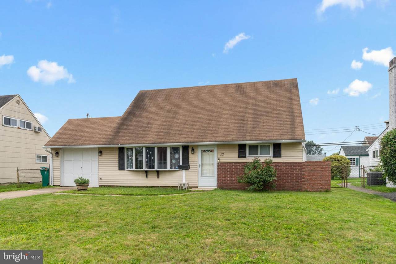 17 Middle Road - Photo 1