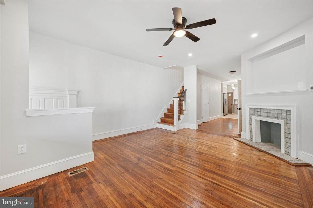 4933 10TH Street - Photo 1