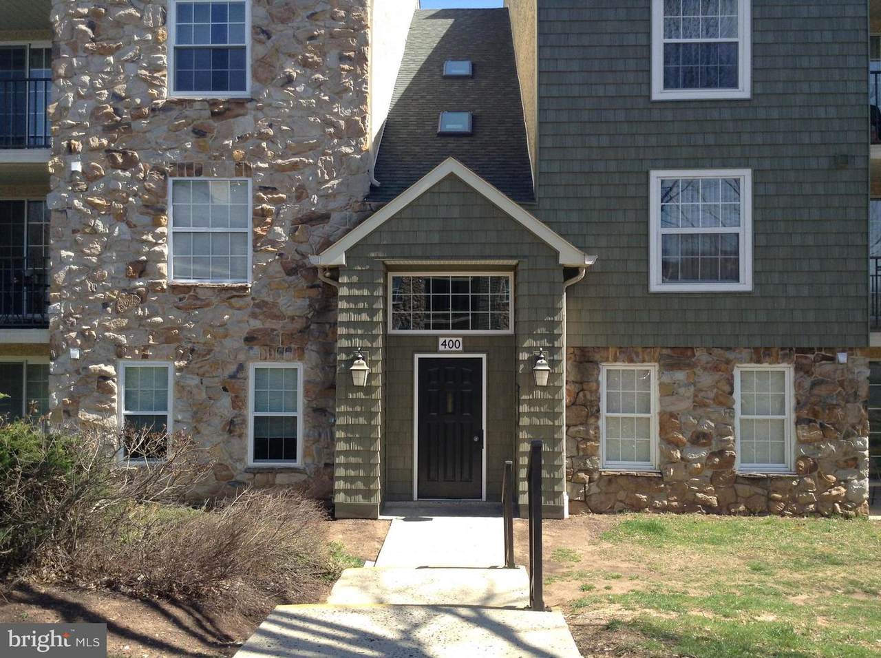 406 Deer Run - Photo 1