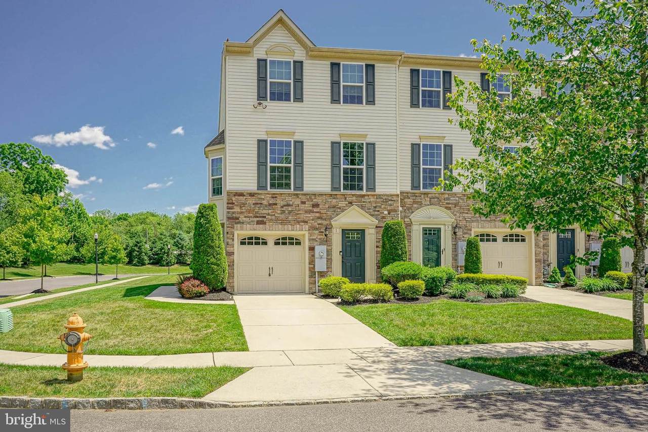 1 Village Green Lane - Photo 1
