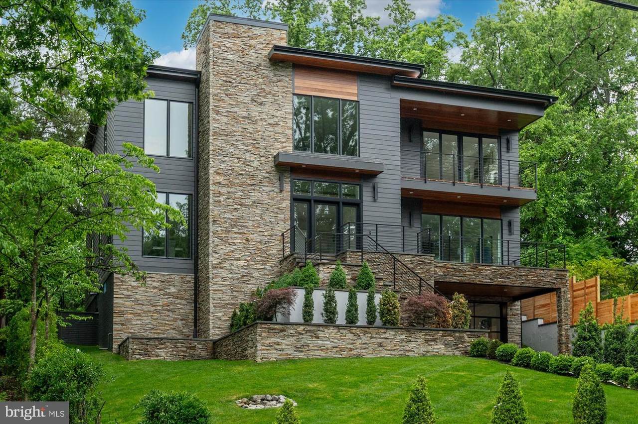 5313 Iroquois Road - Photo 1