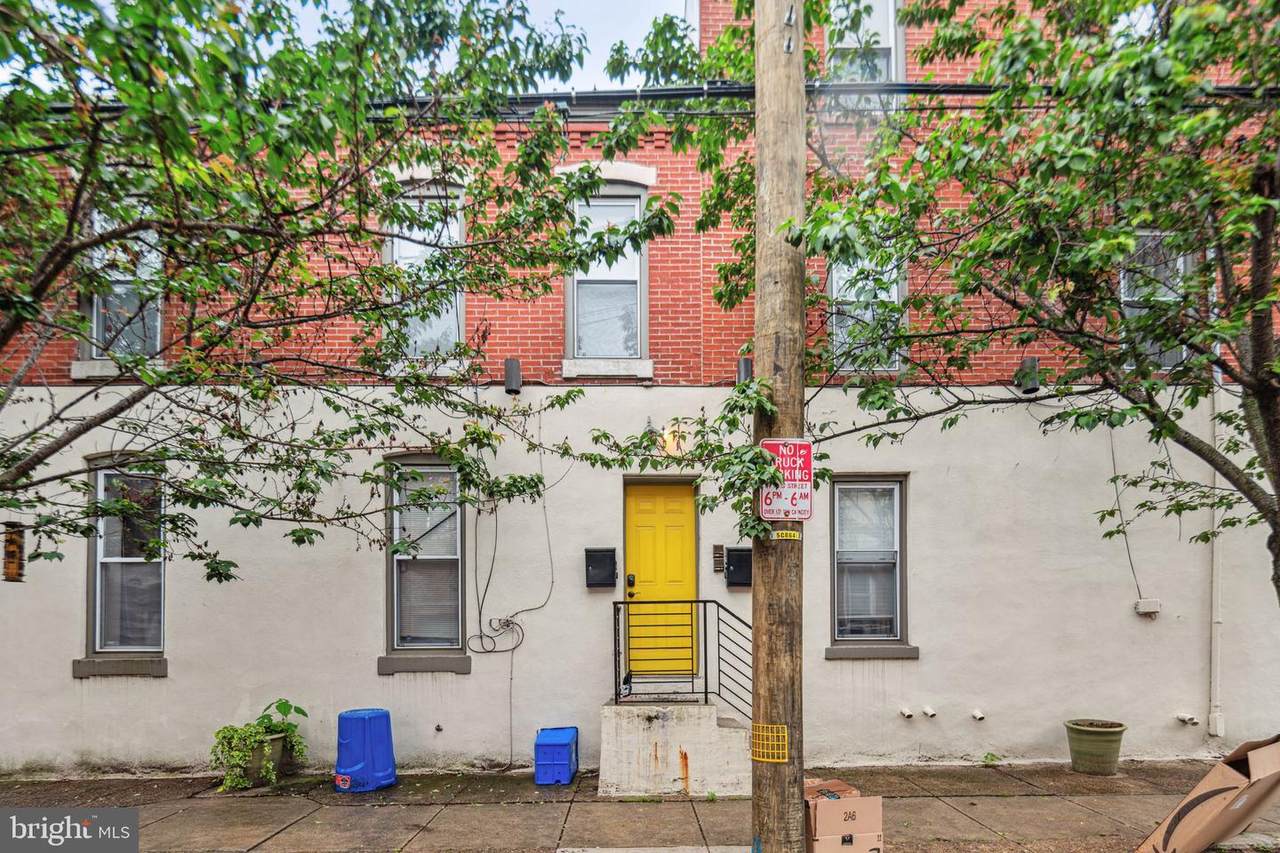 909 20TH Street - Photo 1