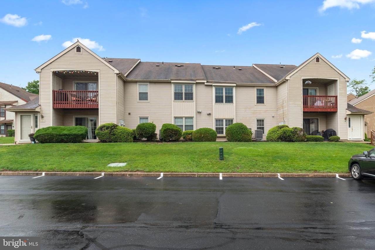 1206 Barry Court - Photo 1