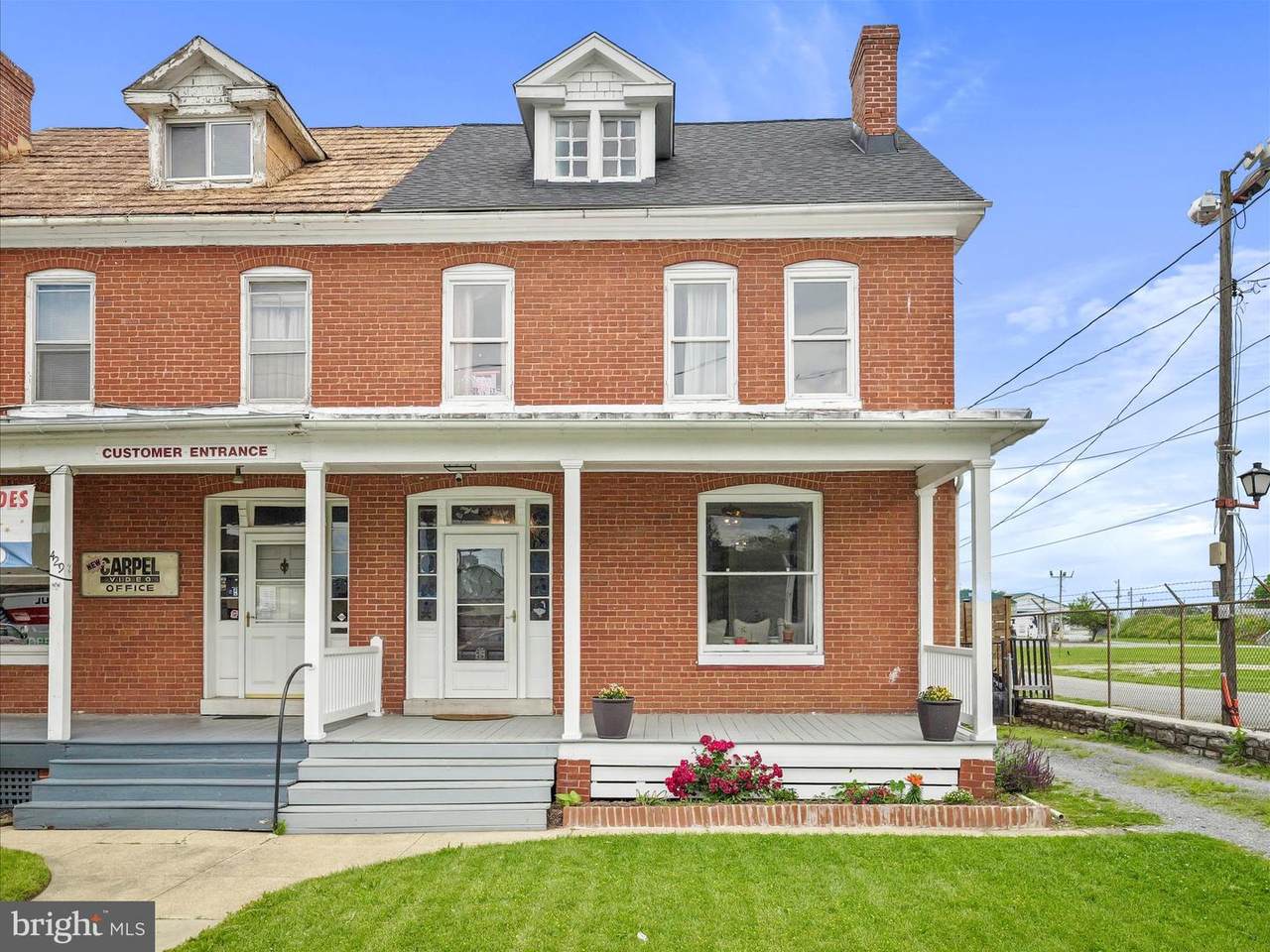 431 Patrick Street - Photo 1