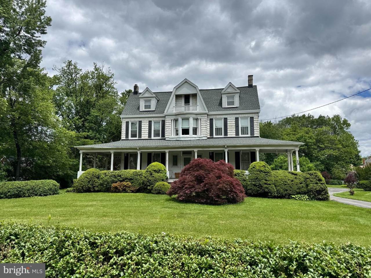 2 Beechwood Avenue - Photo 1