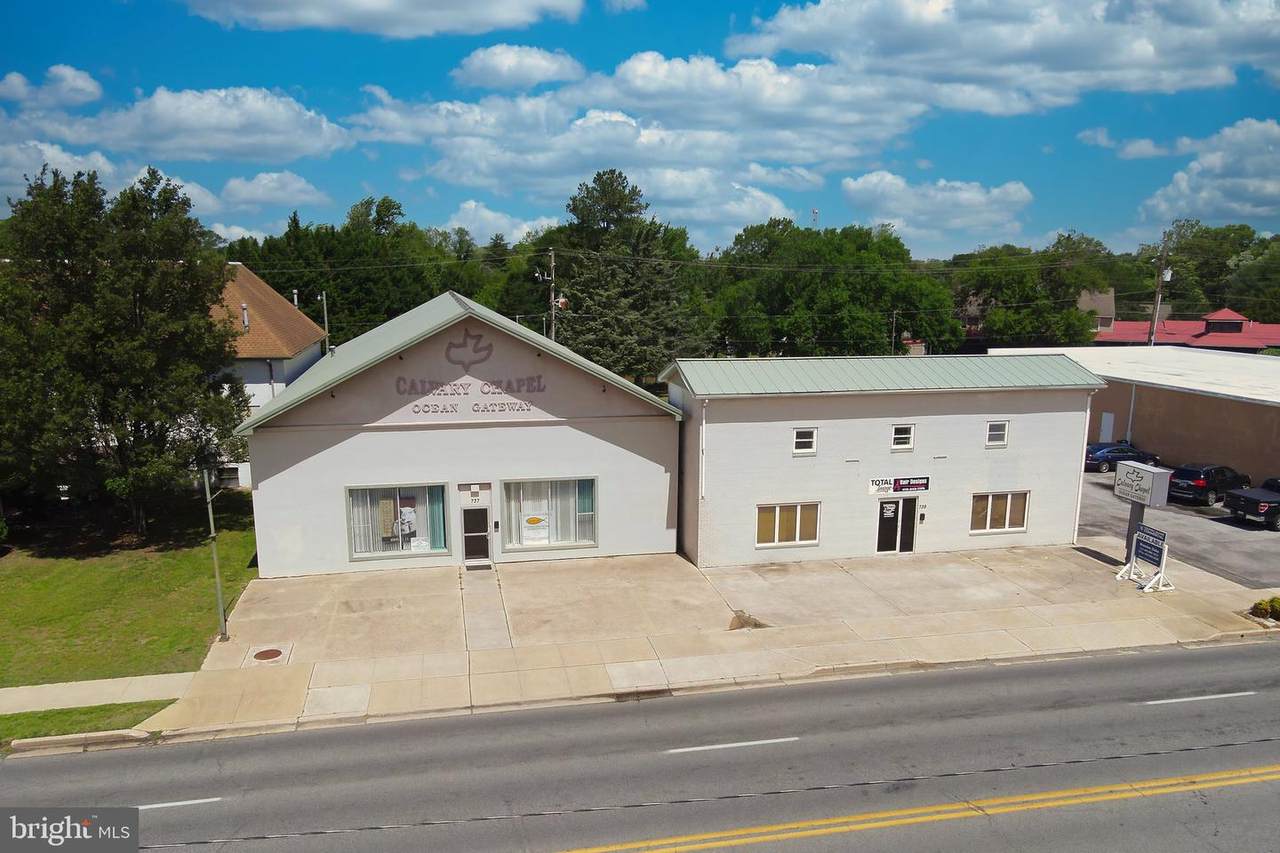 737 Main Street - Photo 1