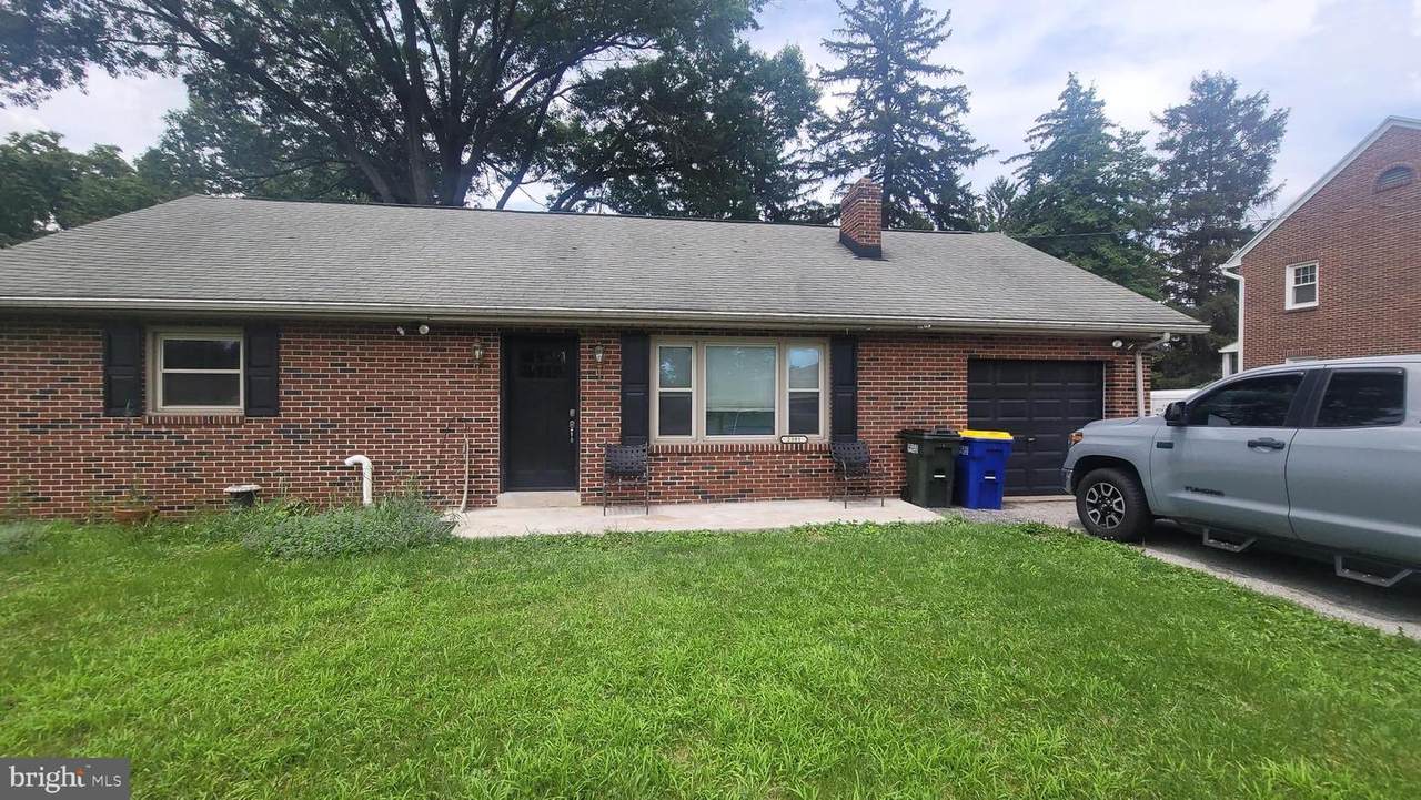 2381 Sunset Lane - Photo 1