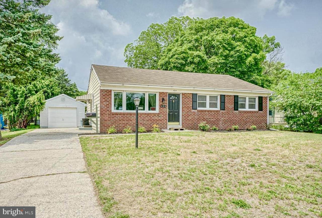 424 Sheridan Avenue - Photo 1