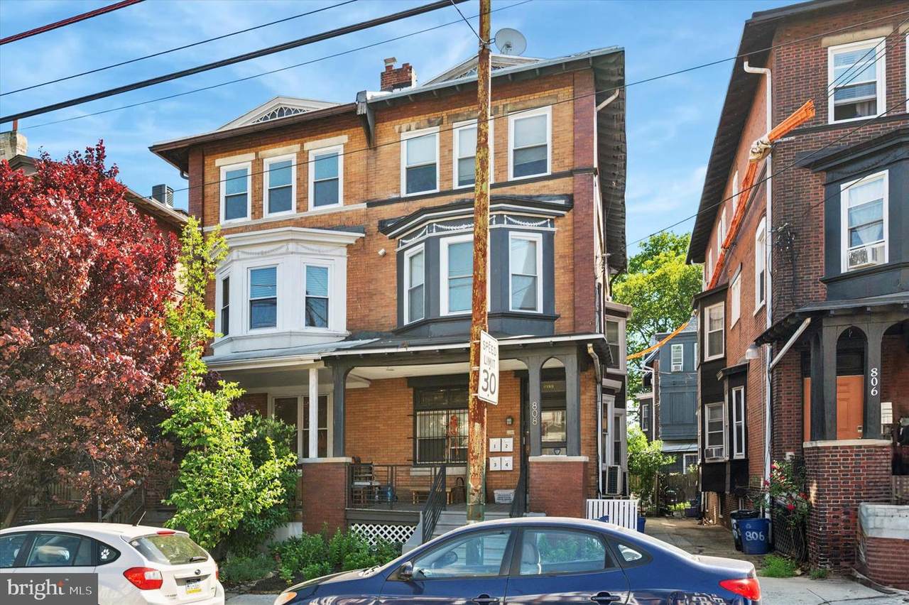 810 49TH Street - Photo 1