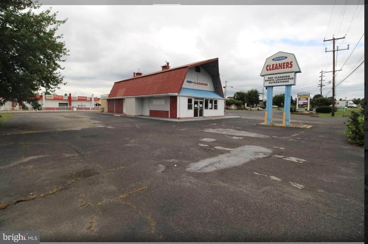 905 Trenton Avenue - Photo 1