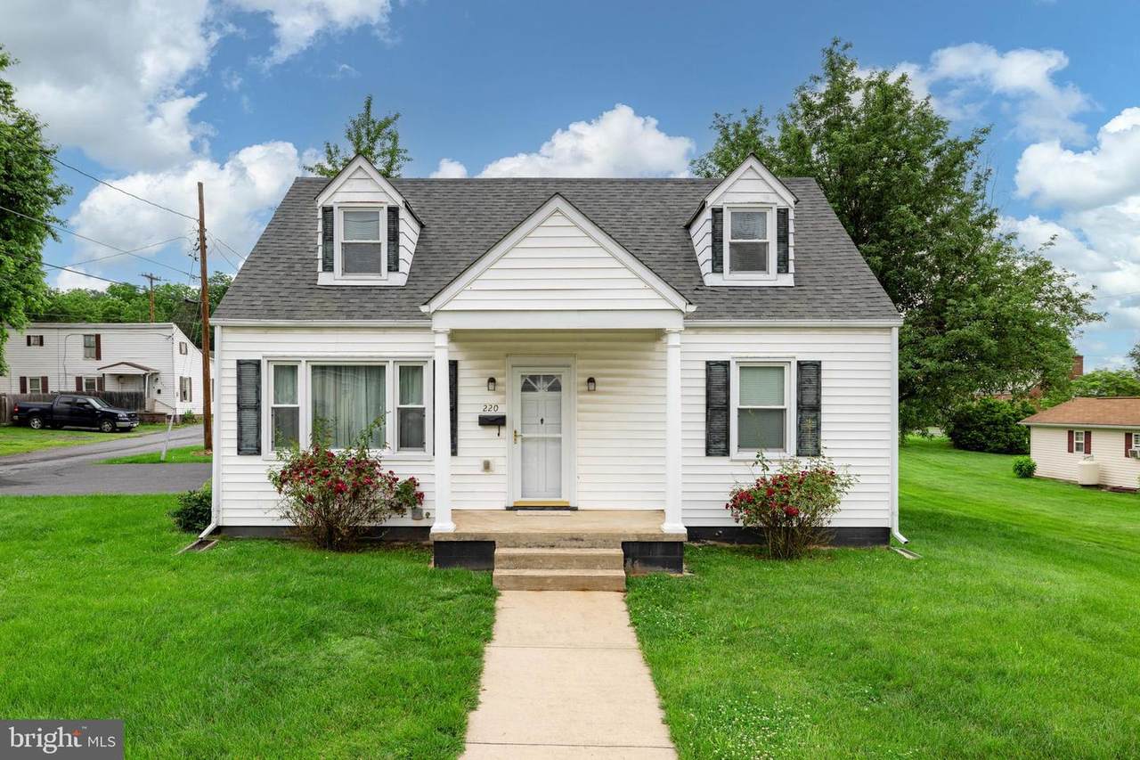 220 Mechanic Street - Photo 1