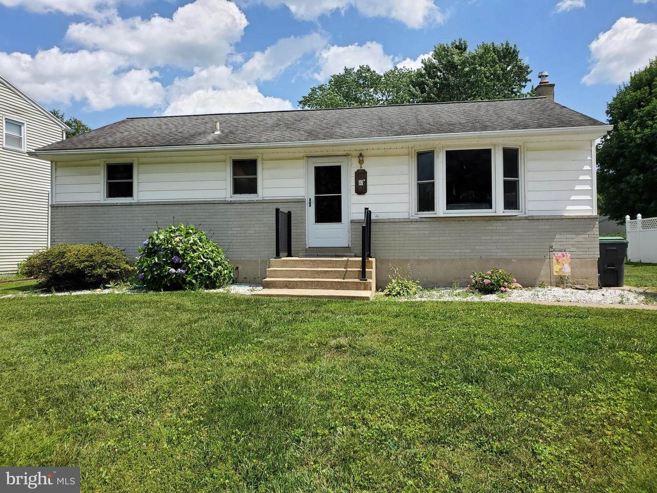 43 Springlake Drive - Photo 1