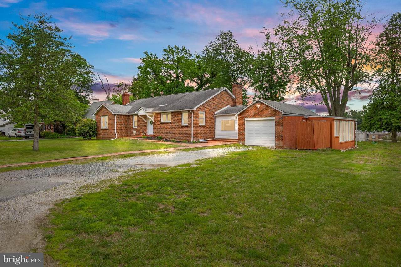3 Lakeside Lane - Photo 1