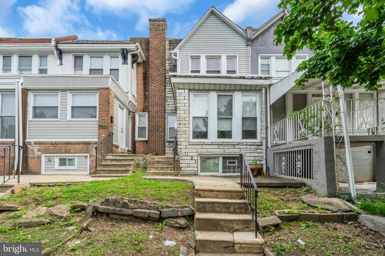 1852 Roselyn Street - Photo 1