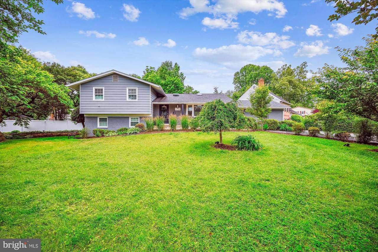 11700 Seven Locks Road - Photo 1