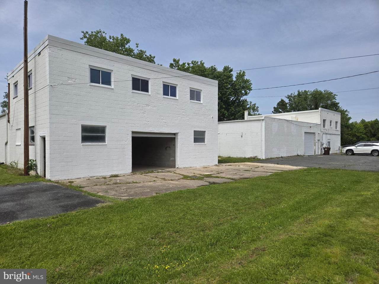 2906 Central Road - Photo 1