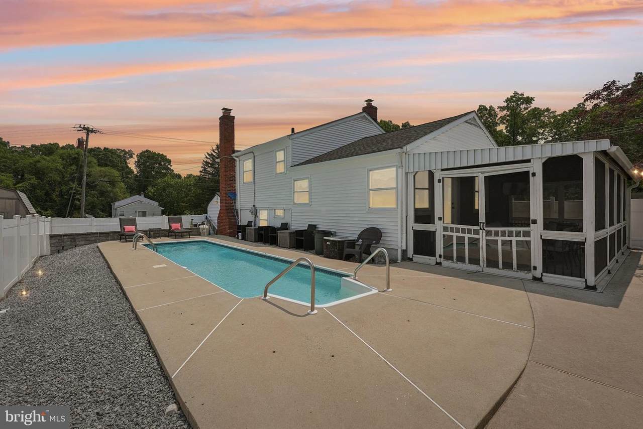 668 Princeton Boulevard - Photo 1