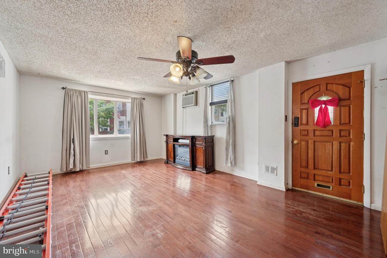 2619 Dauphin Street - Photo 1