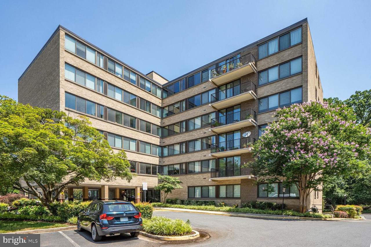600 Roosevelt Boulevard - Photo 1