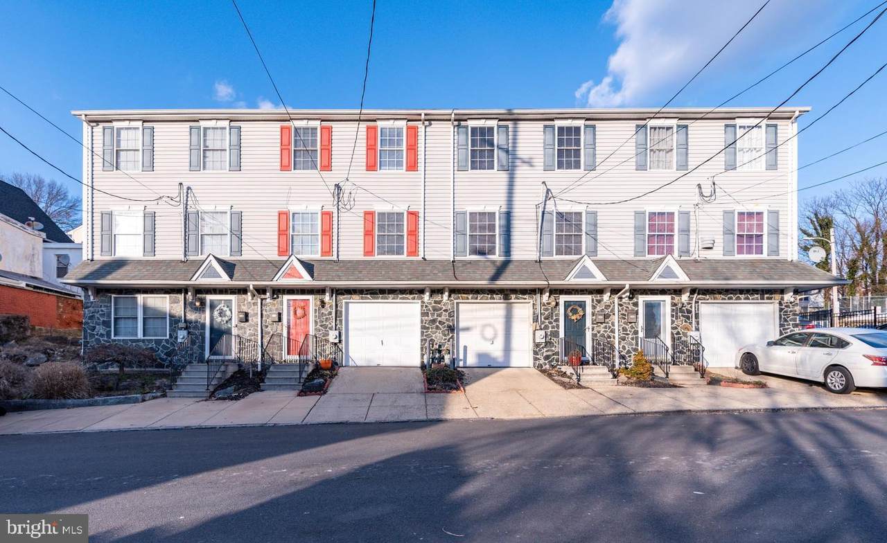 1505 5TH Street - Photo 1