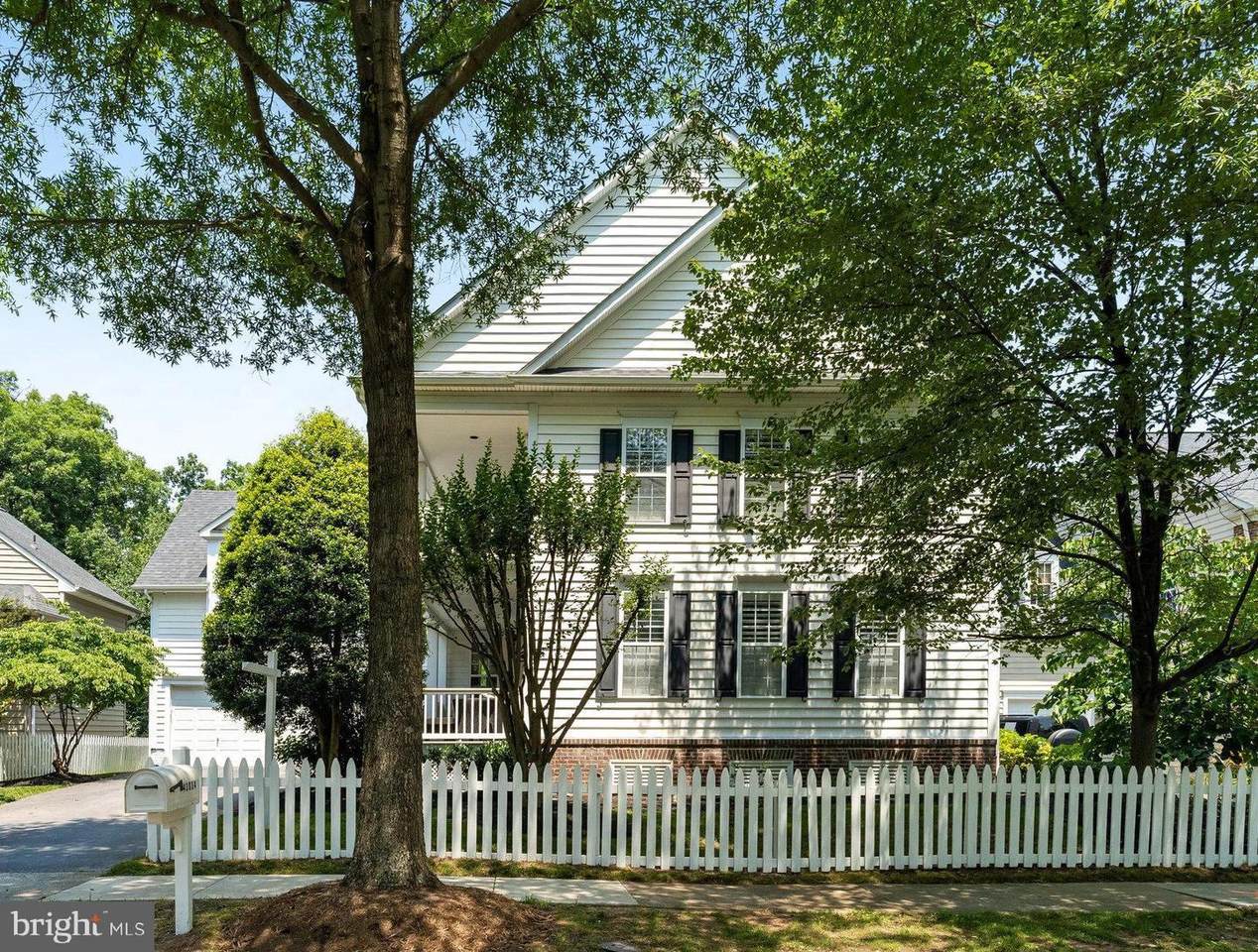 43034 Chesterton Street - Photo 1