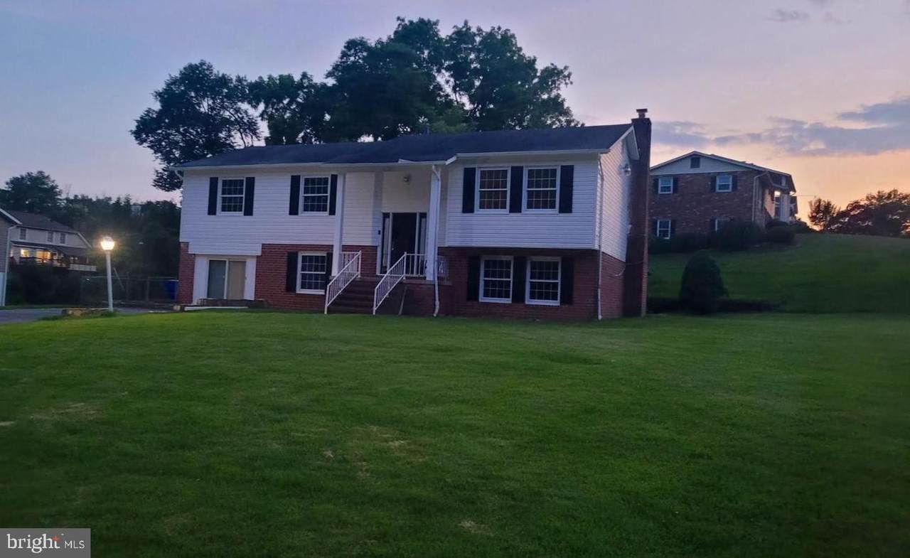 2618 Jonathan Road - Photo 1
