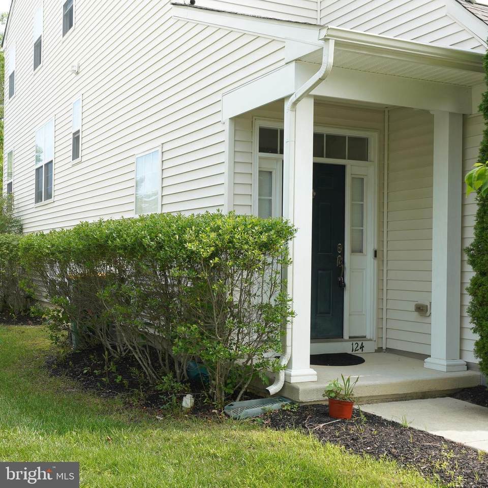 124 Meadow Circle - Photo 1