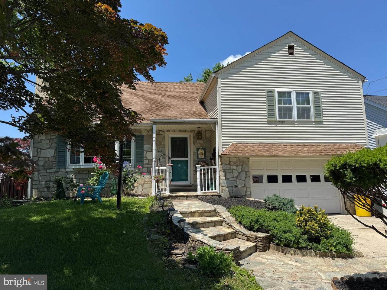 129 Redwood Avenue - Photo 1