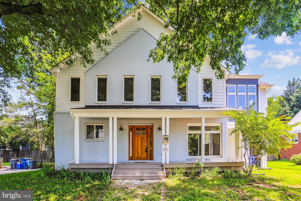 9819 Parkwood Drive - Photo 1