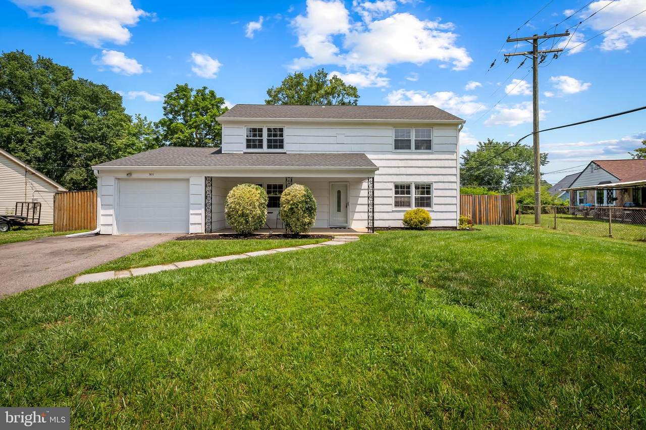 3011 Spark Lane - Photo 1