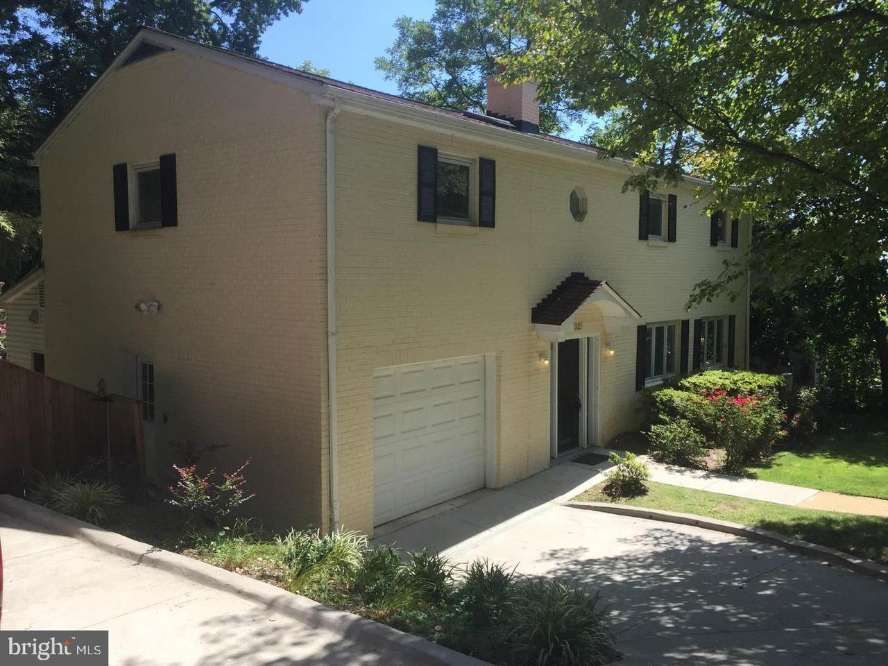 2921 S Grant - Photo 1