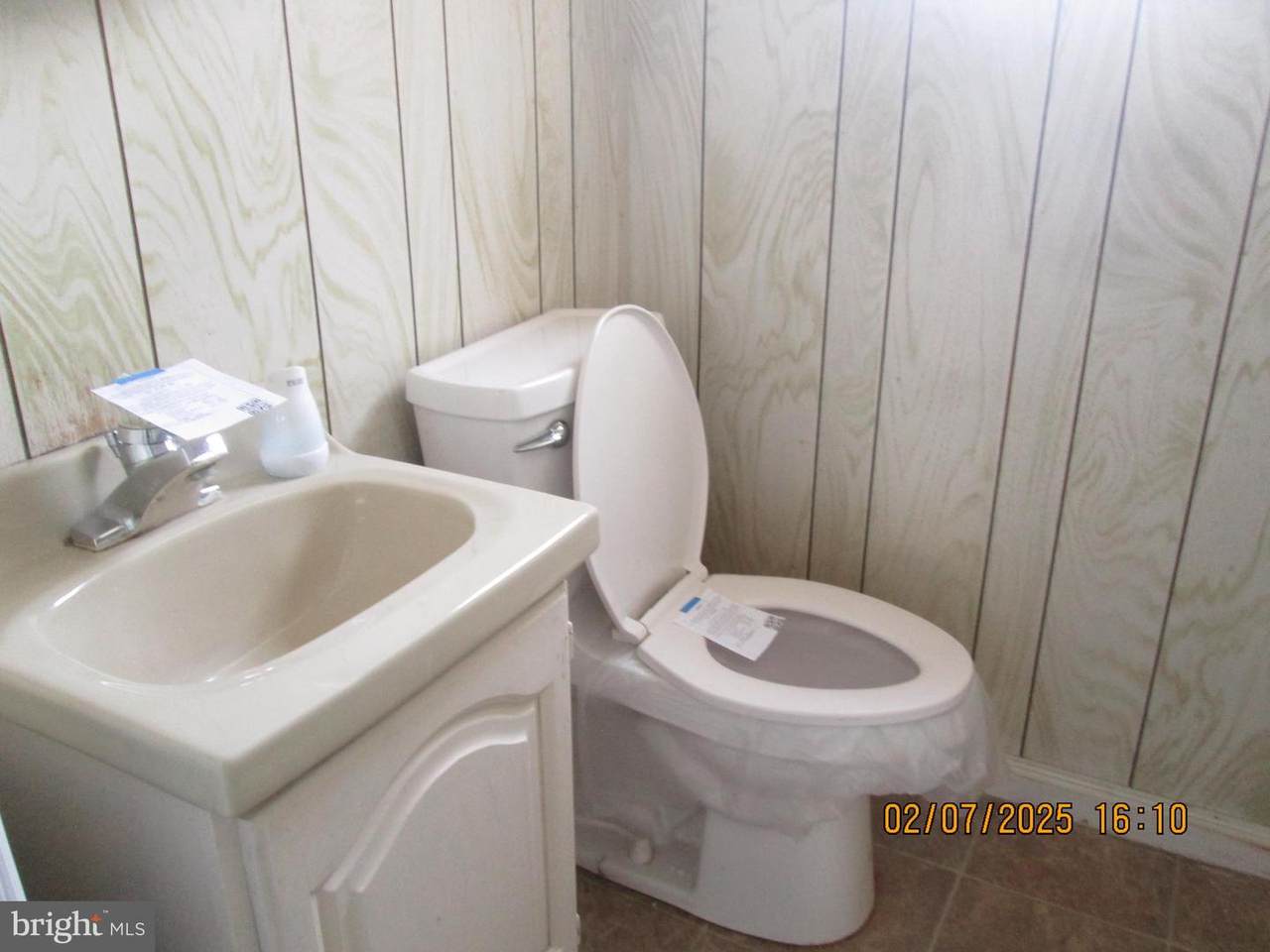 https://bt-photos.global.ssl.fastly.net/brightmls/1280_boomver_1_803909892162-2.jpg