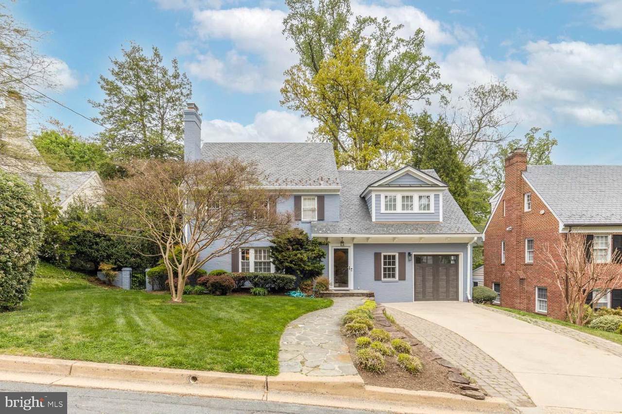 3209 Thornapple Street - Photo 1