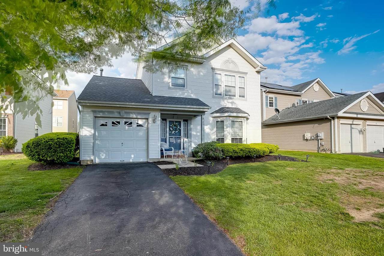 41 Arrowhead Drive - Photo 1