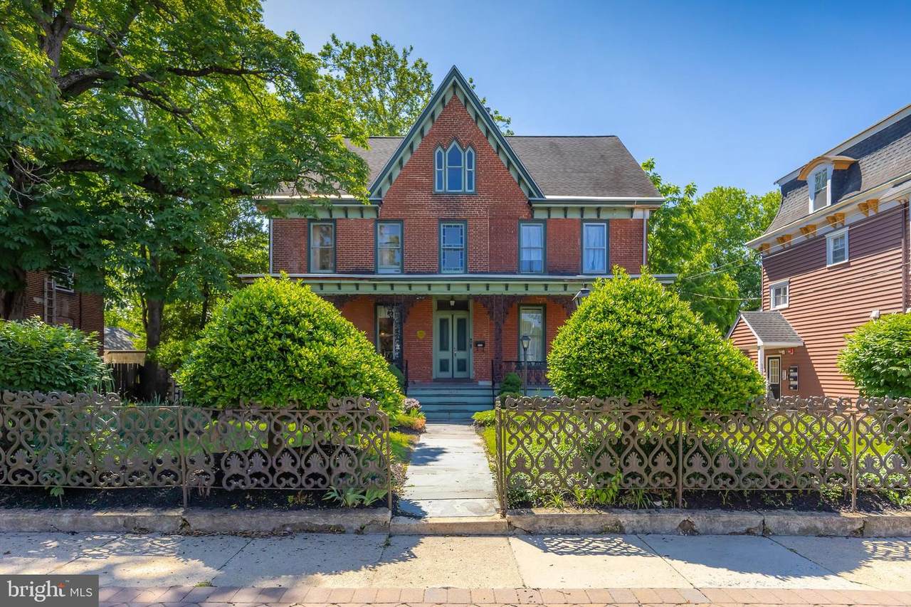 1428 Kings Highway - Photo 1