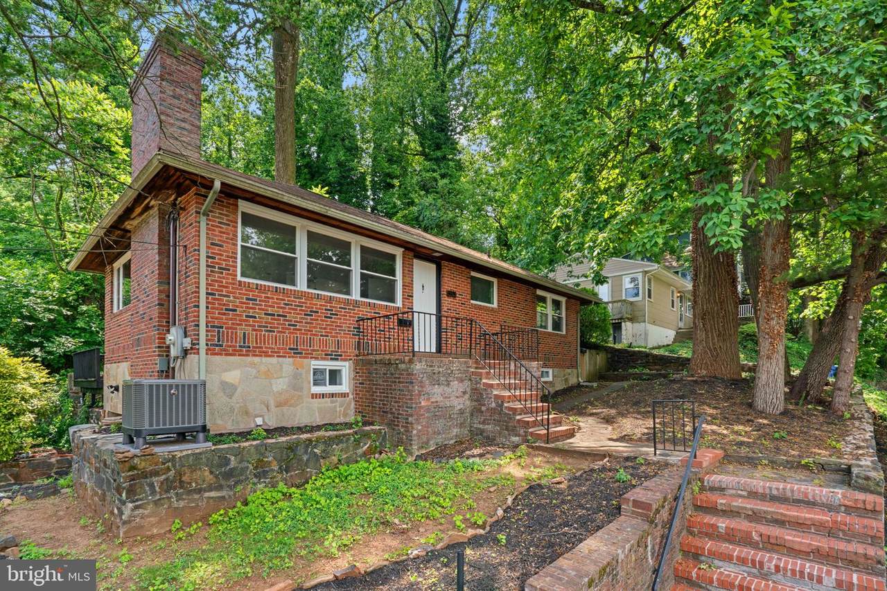 3905 Glenmore Avenue - Photo 1