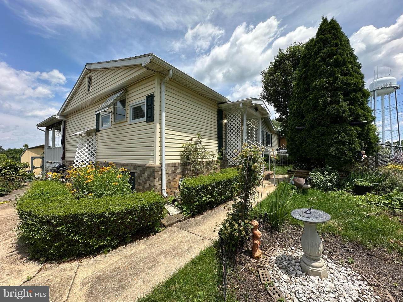 213 High Street - Photo 1