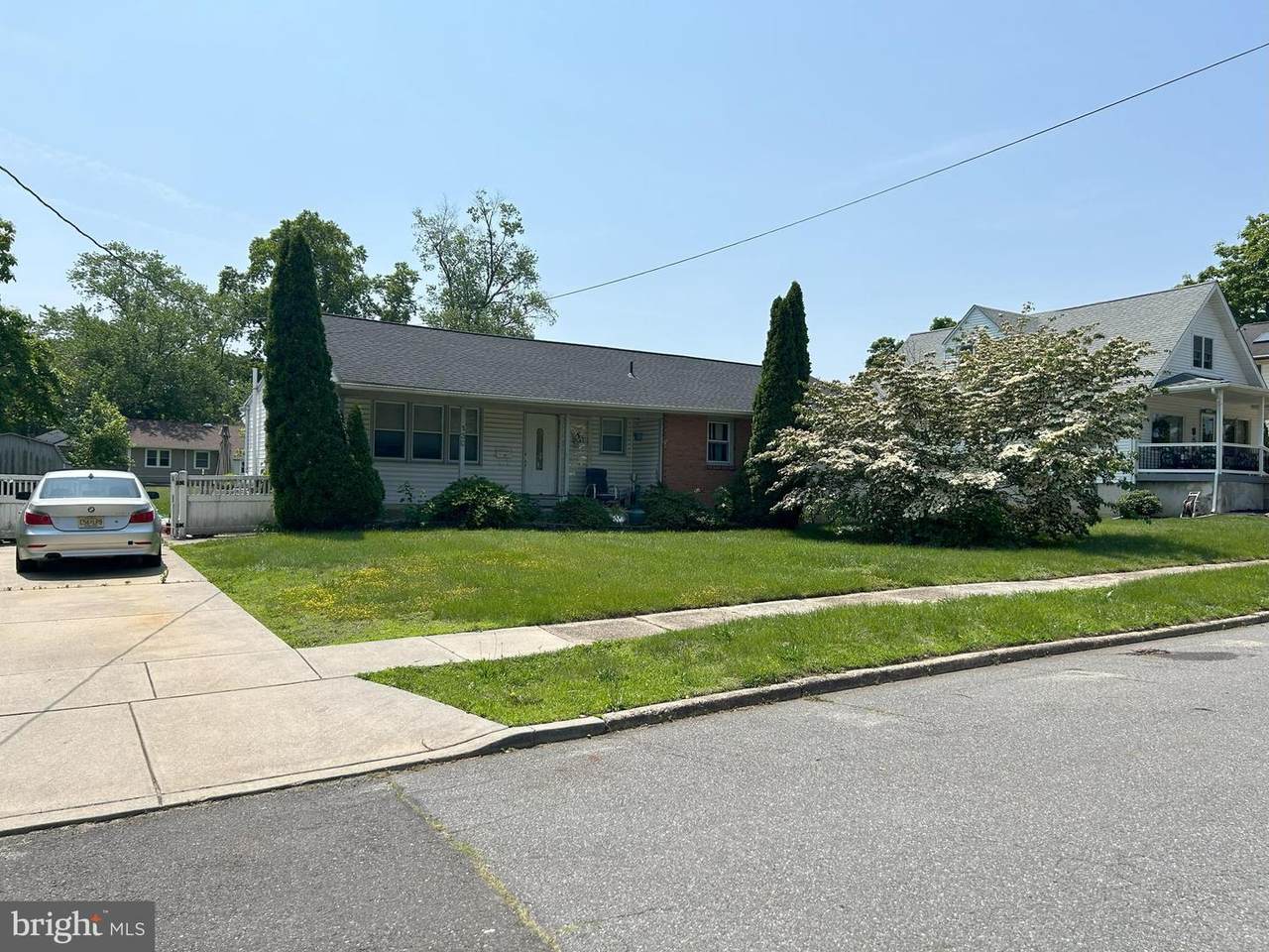 130 Monroe - Photo 1