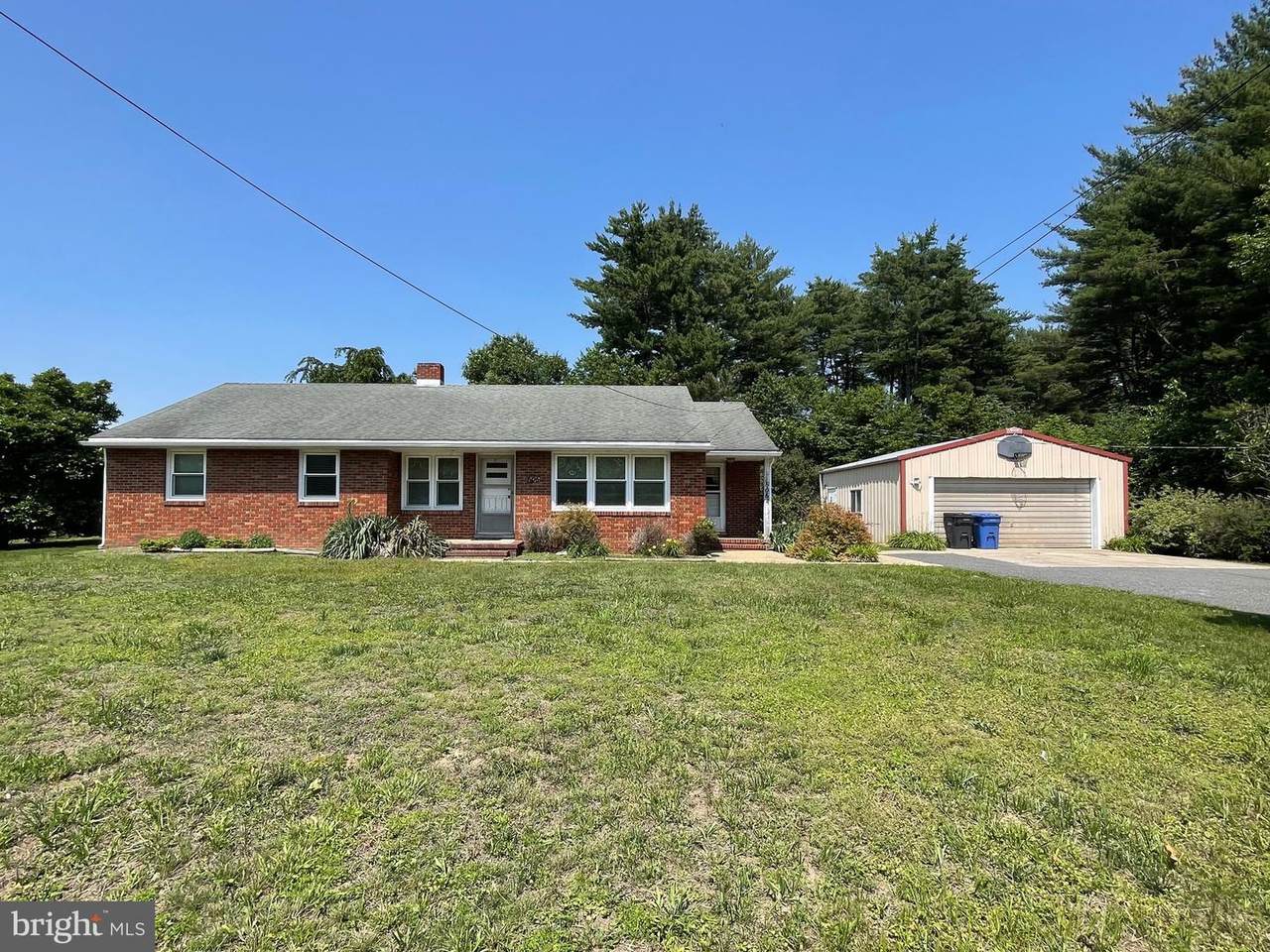 606 Quinton Marlboro Road - Photo 1