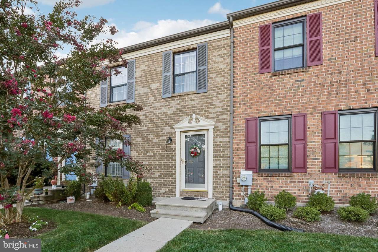 226 Troon Court - Photo 1