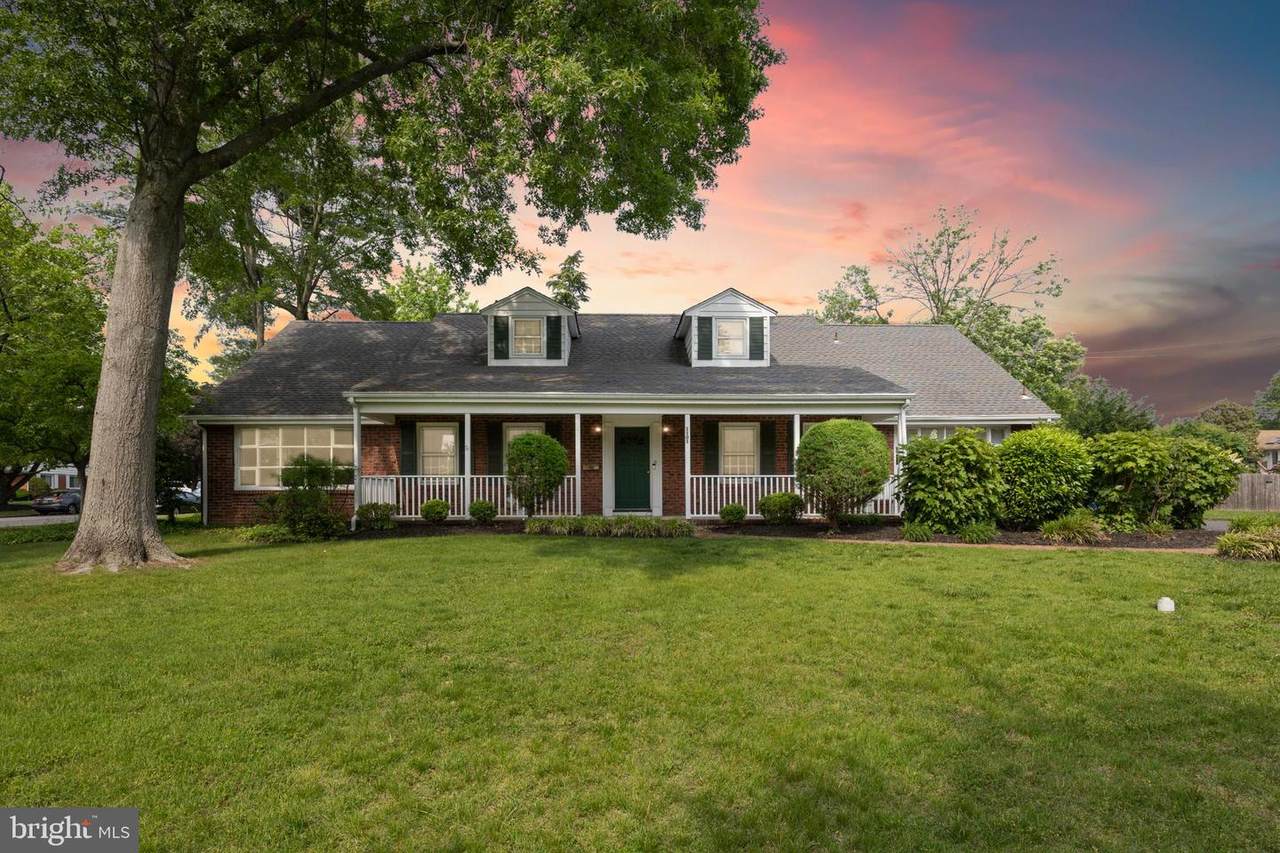 1101 Cherry Lane - Photo 1