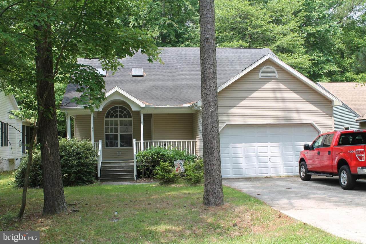 133 Camelot Circle - Photo 1