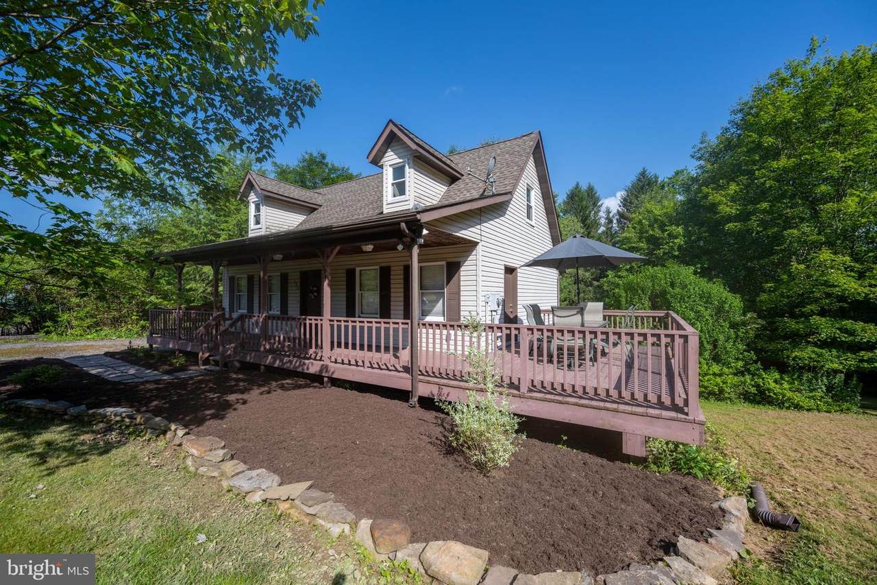 163 Crestview Drive - Photo 1