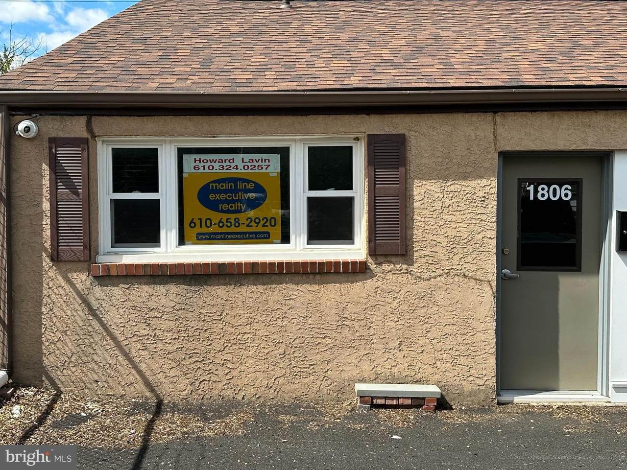 1806 Karakung Drive - Photo 1