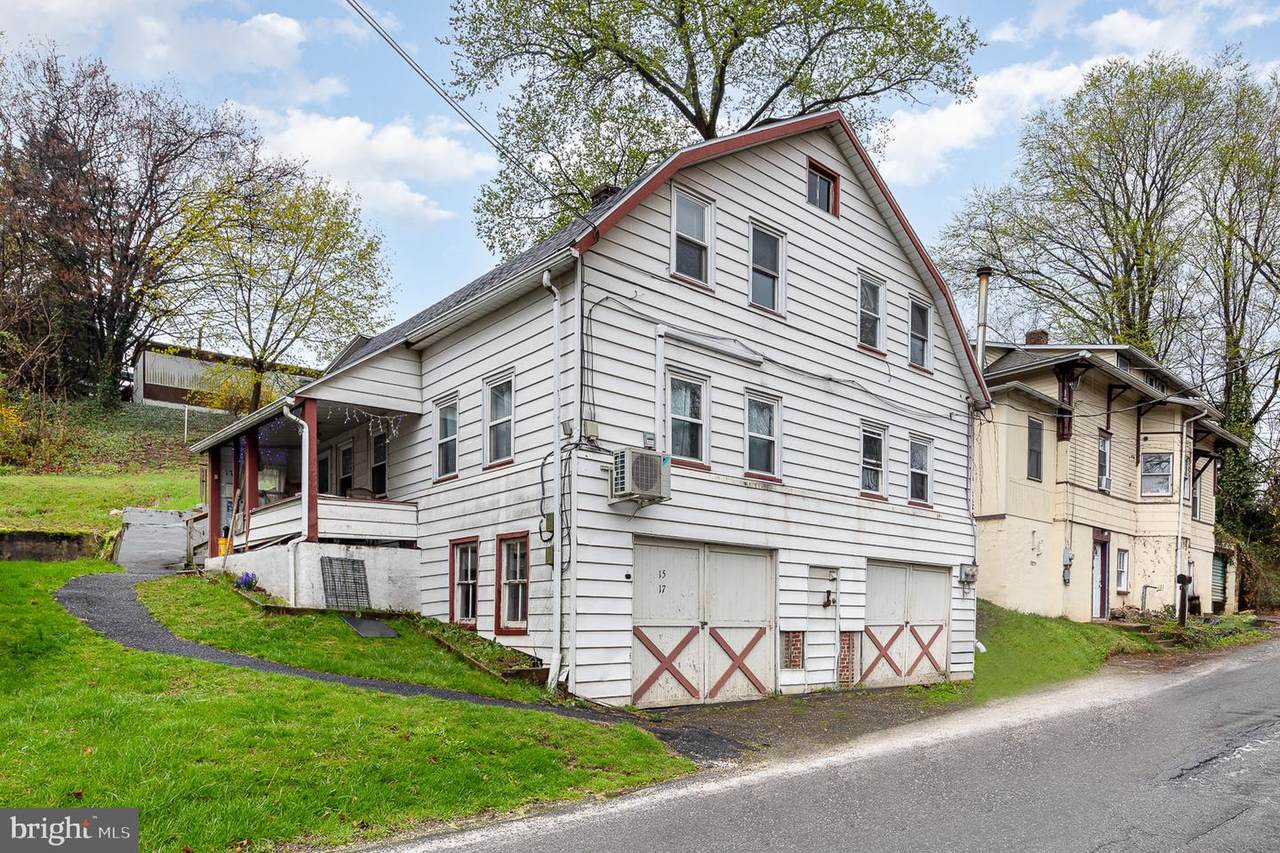 15-17 Locust Street - Photo 1