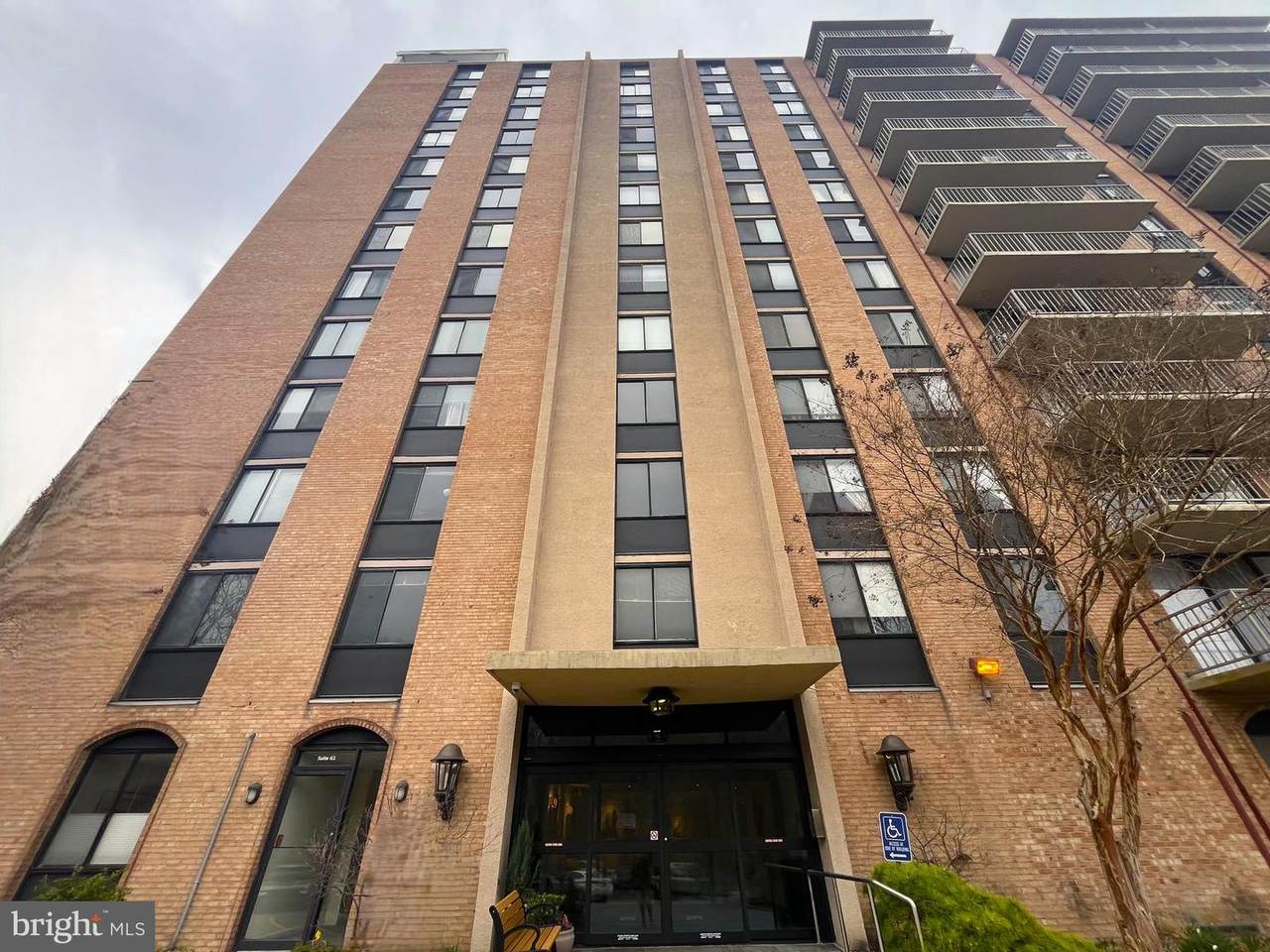 801 Yale Avenue - Photo 1