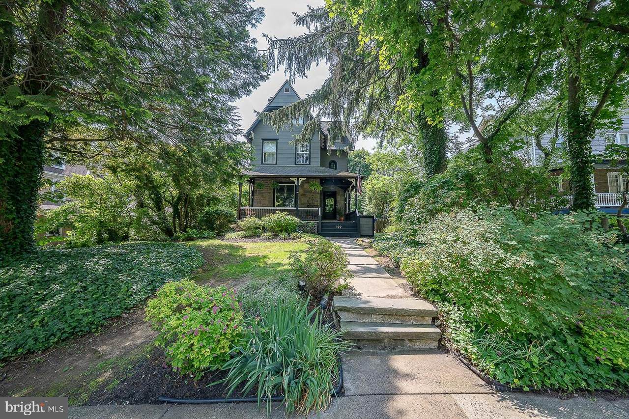 122 Webster Avenue - Photo 1