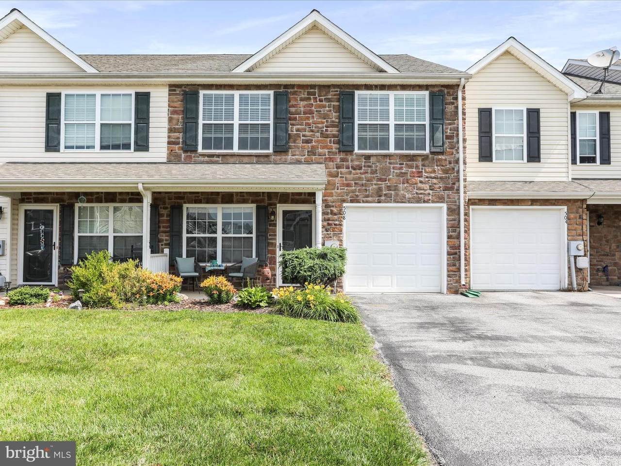 508 Thumper Drive - Photo 1