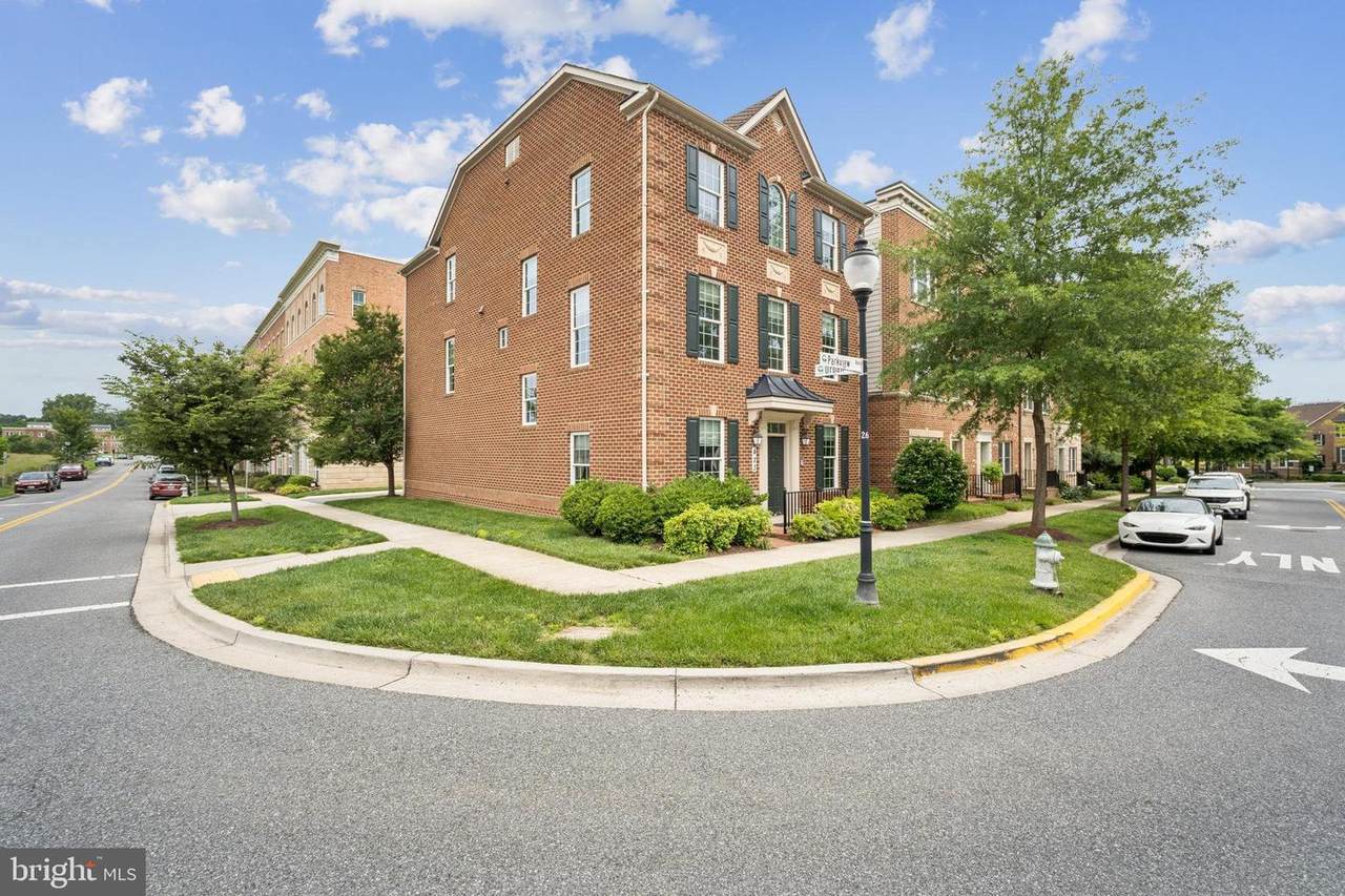 423 Parkview - Photo 1
